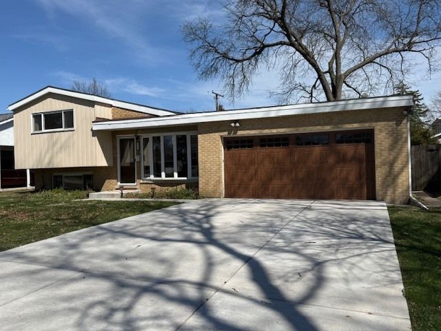 939 S Grace Street, Lombard, IL 60148