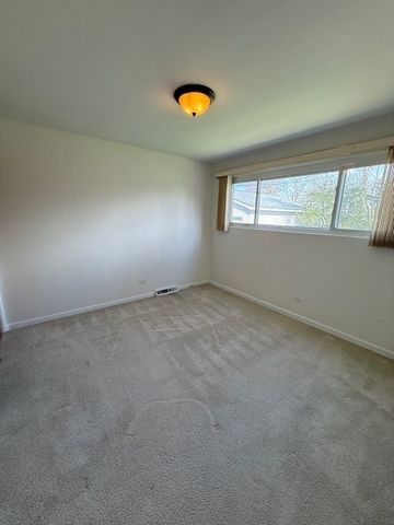 939 S Grace Street, Lombard, IL 60148