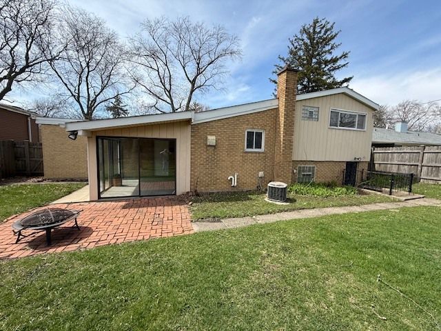 939 S Grace Street, Lombard, IL 60148