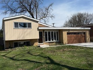 939 S Grace Street, Lombard, IL 60148