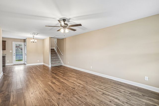 181 Ardell Dr, Clarksville, TN 37040