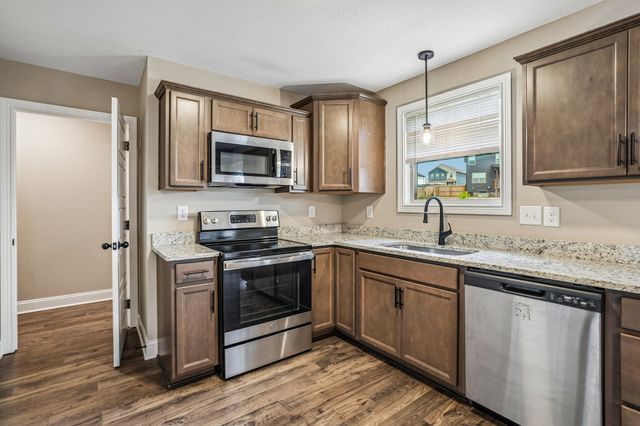 181 Ardell Dr, Clarksville, TN 37040