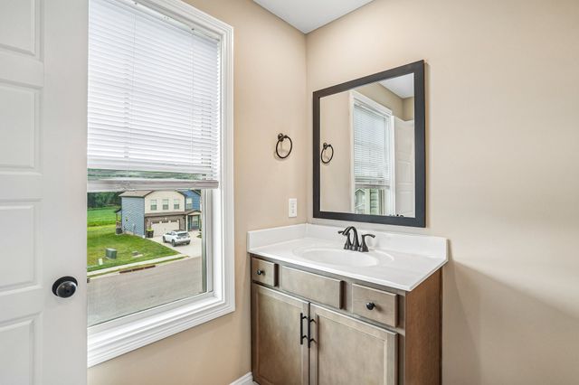 181 Ardell Dr, Clarksville, TN 37040