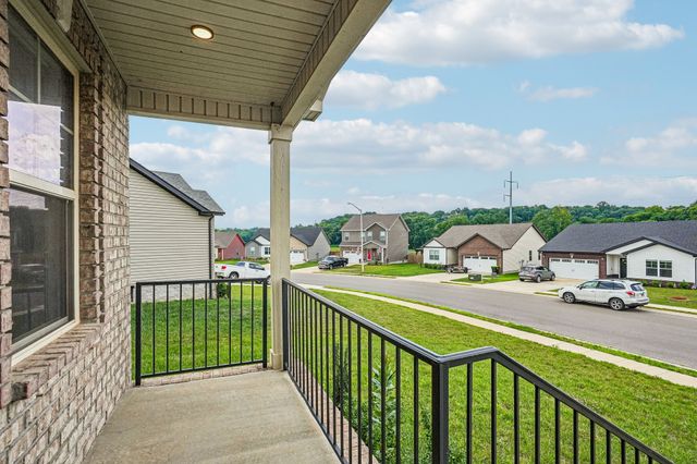 181 Ardell Dr, Clarksville, TN 37040