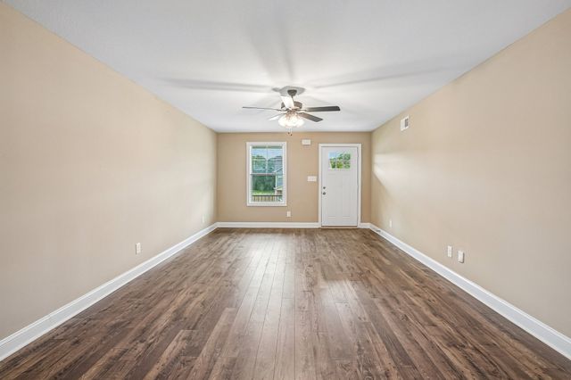 181 Ardell Dr, Clarksville, TN 37040