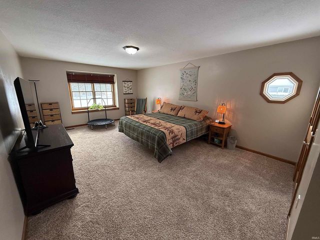 14 Millside Road, Huntington, IN 46750