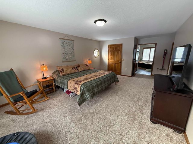 14 Millside Road, Huntington, IN 46750