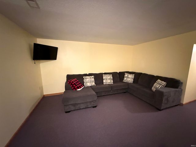 14 Millside Road, Huntington, IN 46750