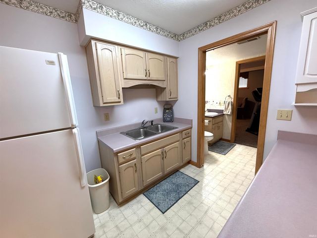 14 Millside Road, Huntington, IN 46750