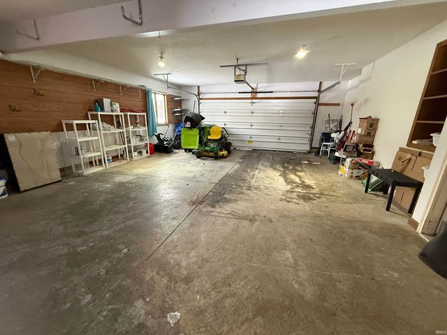 14 Millside Road, Huntington, IN 46750