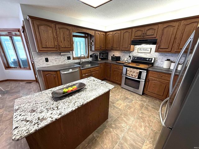 14 Millside Road, Huntington, IN 46750