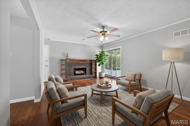 1421 Nancy Lee Drive, St Louis, MO 63146