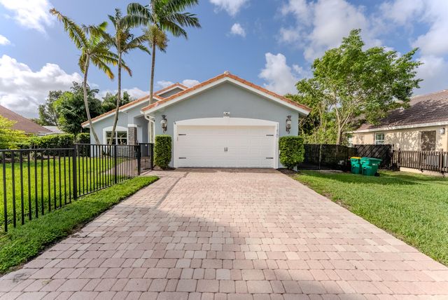 11420 NW 26th Street, Plantation, FL 33323