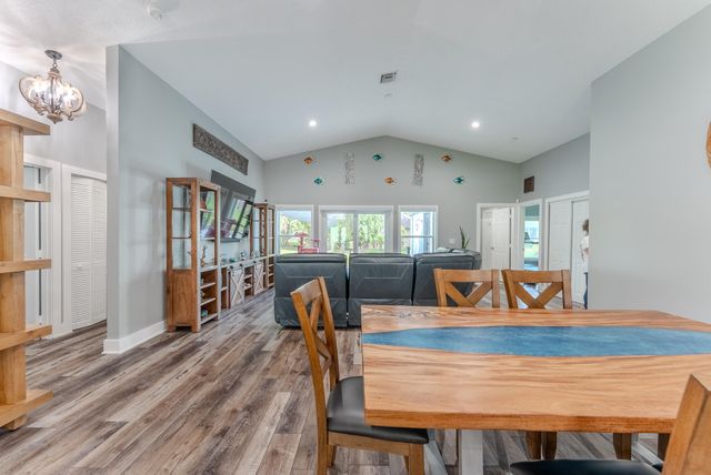 11420 NW 26th Street, Plantation, FL 33323