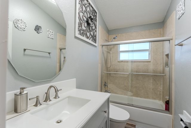 11420 NW 26th Street, Plantation, FL 33323