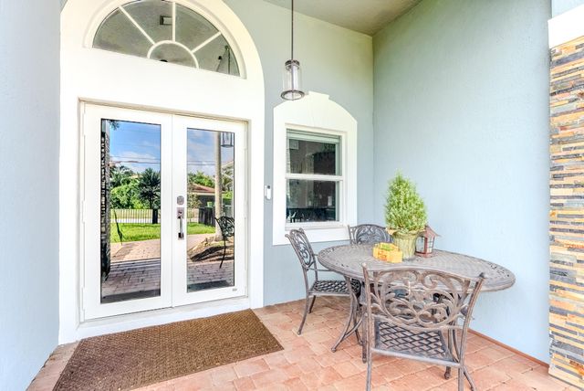 11420 NW 26th Street, Plantation, FL 33323