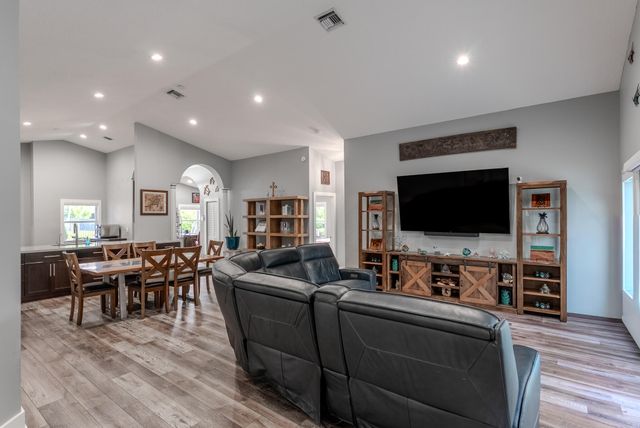 11420 NW 26th Street, Plantation, FL 33323