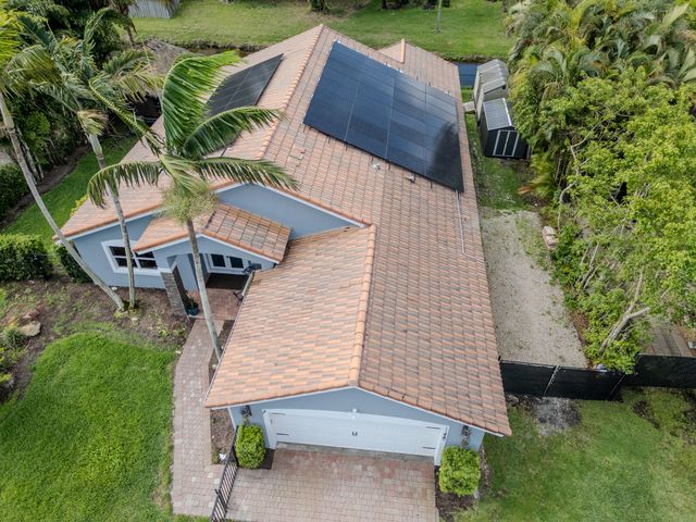 11420 NW 26th Street, Plantation, FL 33323