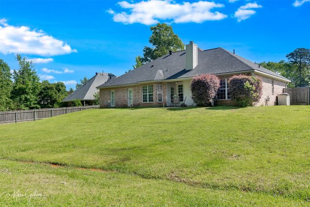 2228 Grapevine Lane, Haughton, LA 71037