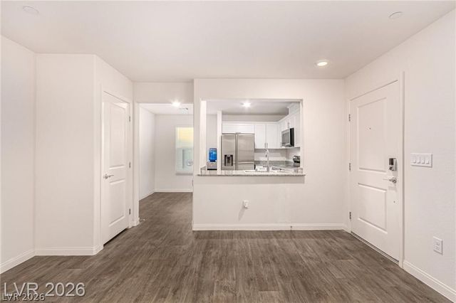 2833 Champagne Gold Avenue, North Las Vegas, NV 89086