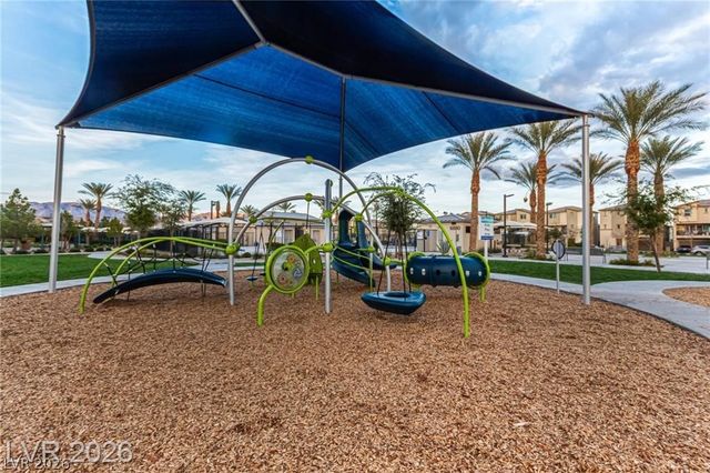 2833 Champagne Gold Avenue, North Las Vegas, NV 89086