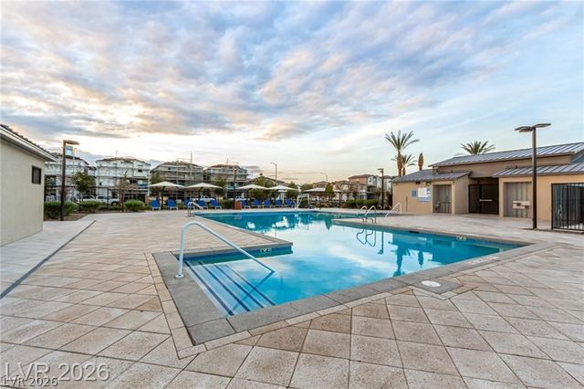 2833 Champagne Gold Avenue, North Las Vegas, NV 89086