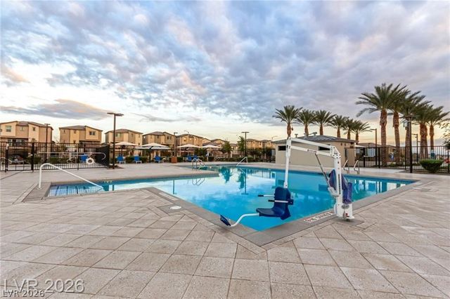 2833 Champagne Gold Avenue, North Las Vegas, NV 89086