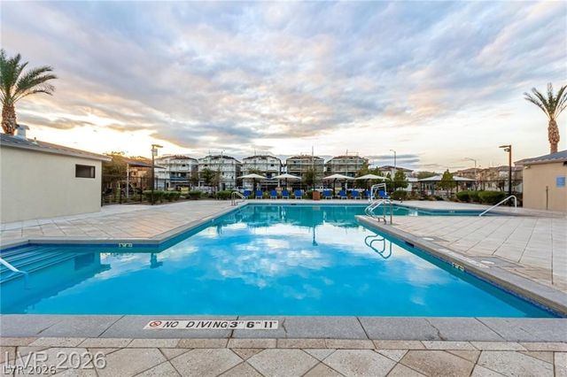 2833 Champagne Gold Avenue, North Las Vegas, NV 89086