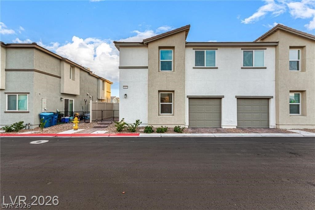 2833 Champagne Gold Avenue, North Las Vegas, NV 89086