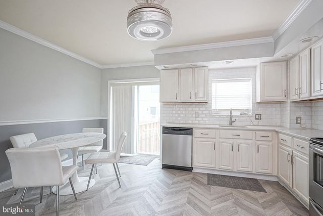1208 W OREGON AVE, Philadelphia, PA 19148