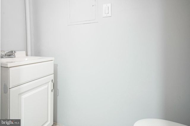 1208 W OREGON AVE, Philadelphia, PA 19148