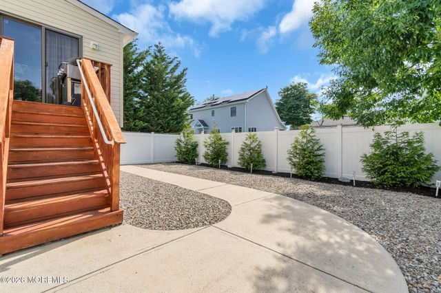 68 14th Street, Toms River, NJ 08753