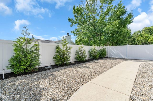 68 14th Street, Toms River, NJ 08753