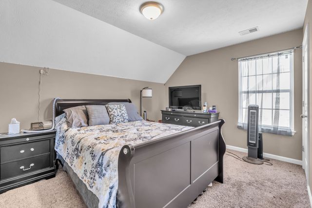 704 Silverhill Dr, Murfreesboro, TN 37129