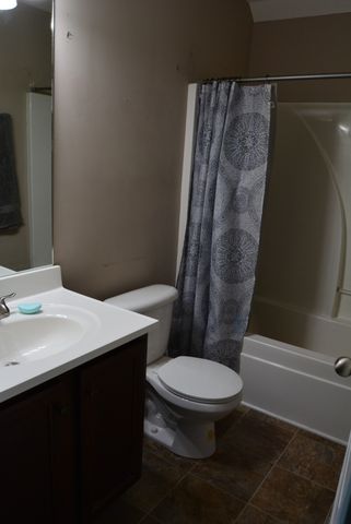 704 Silverhill Dr, Murfreesboro, TN 37129