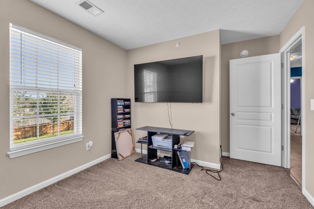 704 Silverhill Dr, Murfreesboro, TN 37129