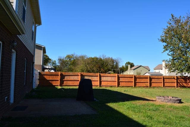 704 Silverhill Dr, Murfreesboro, TN 37129