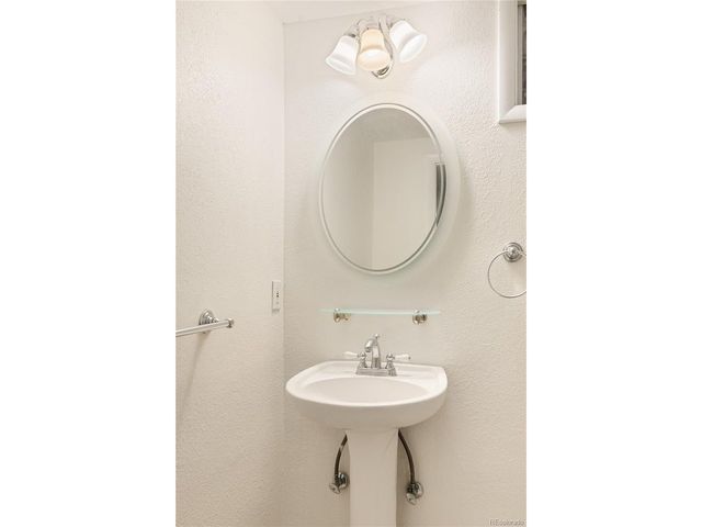 2515 S Leyden St, Denver, CO 80222