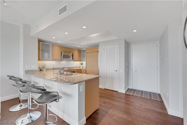 322 Karen Avenue 2105, Las Vegas, NV 89109