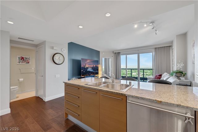 322 Karen Avenue 2105, Las Vegas, NV 89109