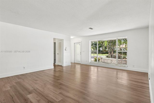 2720 NE 25th Ter, Boca Raton, FL 33431