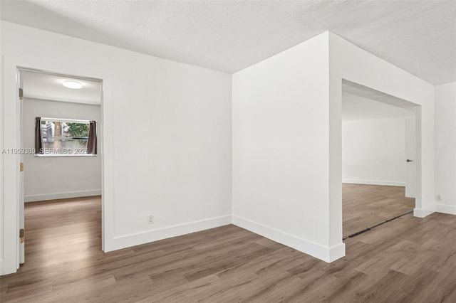 2720 NE 25th Ter, Boca Raton, FL 33431