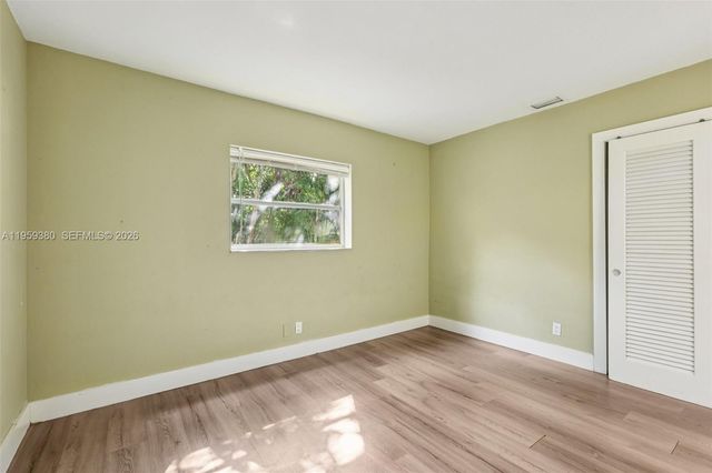 2720 NE 25th Ter, Boca Raton, FL 33431