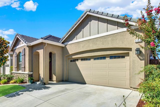 5137 Creekhollow Way, Roseville, CA 95747