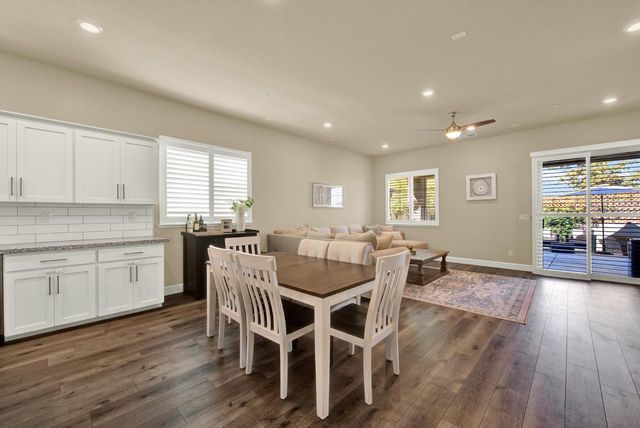 5137 Creekhollow Way, Roseville, CA 95747