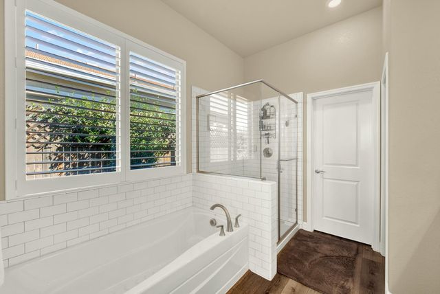 5137 Creekhollow Way, Roseville, CA 95747