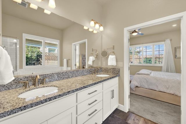 5137 Creekhollow Way, Roseville, CA 95747