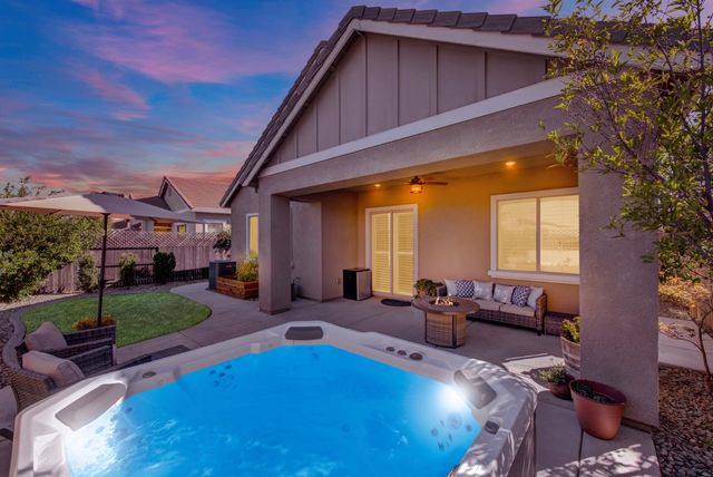 5137 Creekhollow Way, Roseville, CA 95747