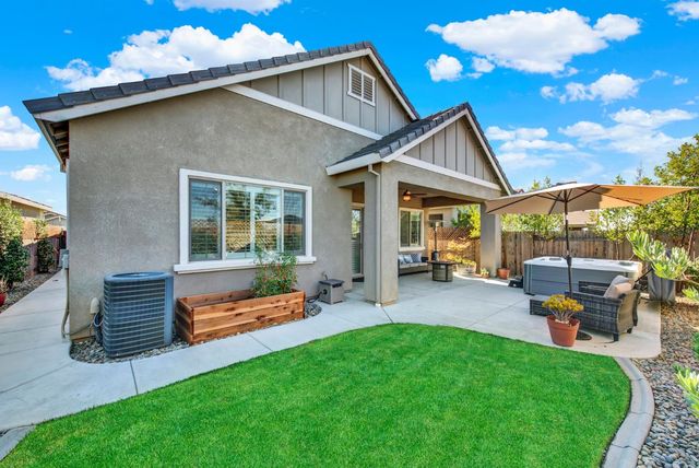 5137 Creekhollow Way, Roseville, CA 95747
