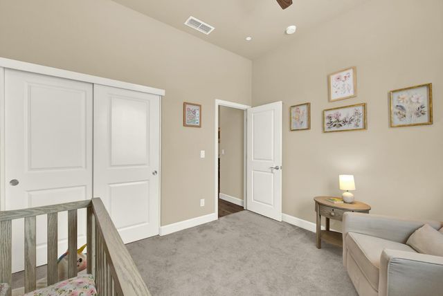 5137 Creekhollow Way, Roseville, CA 95747